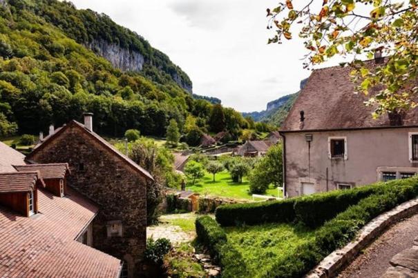 Logement Lecourbe Lons-le-Saunier Exterior foto